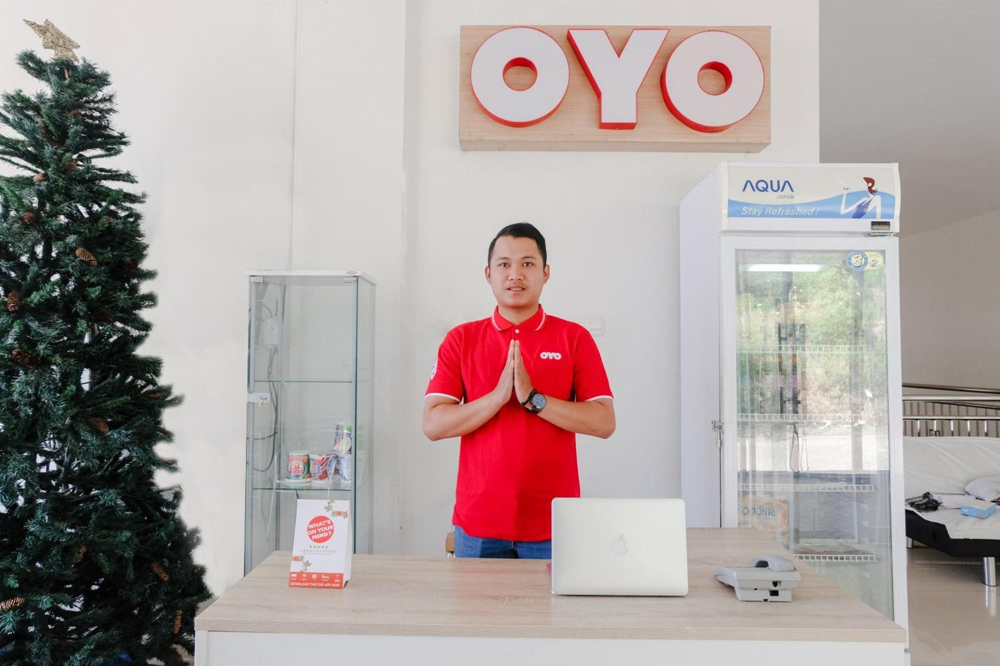 Oyo 1194 Villa Bukit Panderman Residence Бату Екстериор снимка