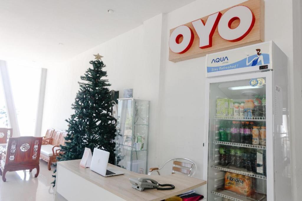 Oyo 1194 Villa Bukit Panderman Residence Бату Екстериор снимка